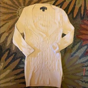 Bebe women’s small sweater. NEVER WORN